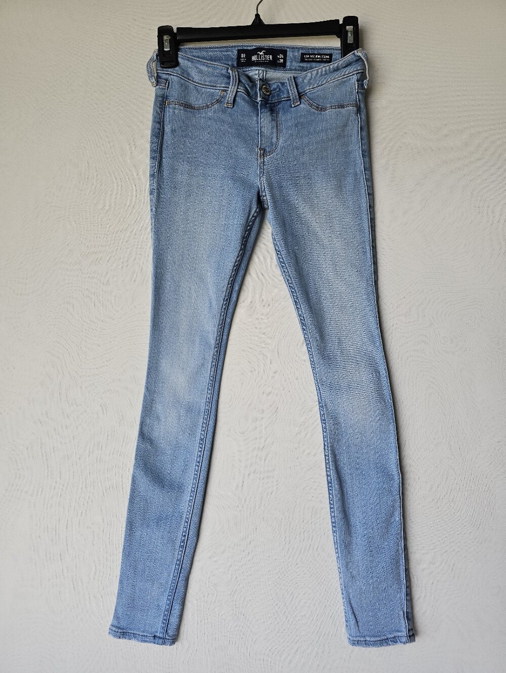 Hollister Low-Rise Jean Legging Light Wash Denim Size 0R W24 L28